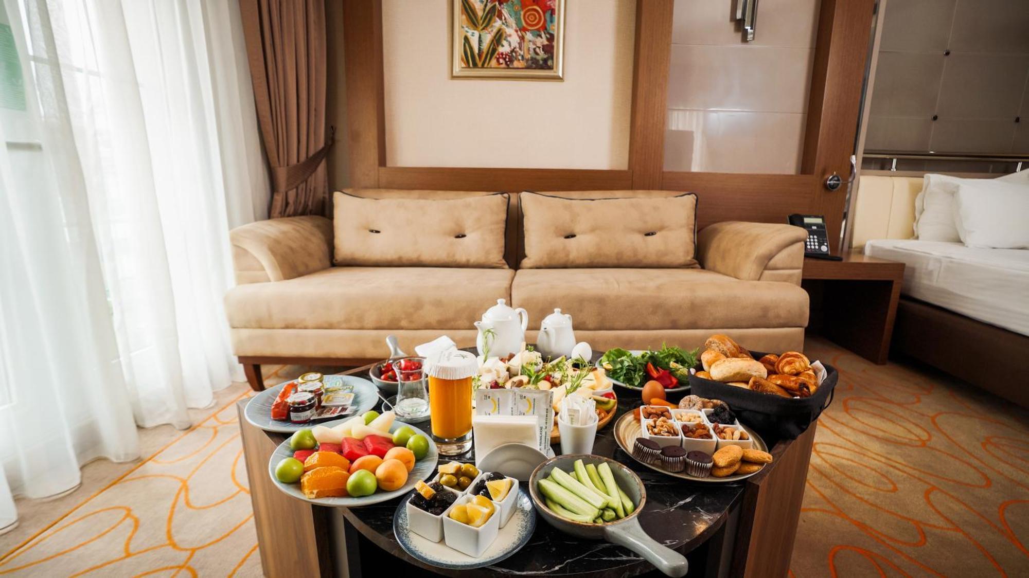 Ankara-kavaklidere By Ihg Hotel 4*